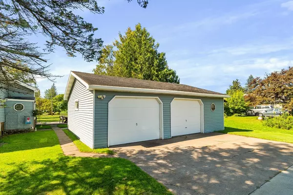 Superior, WI 54880,1105 60th St