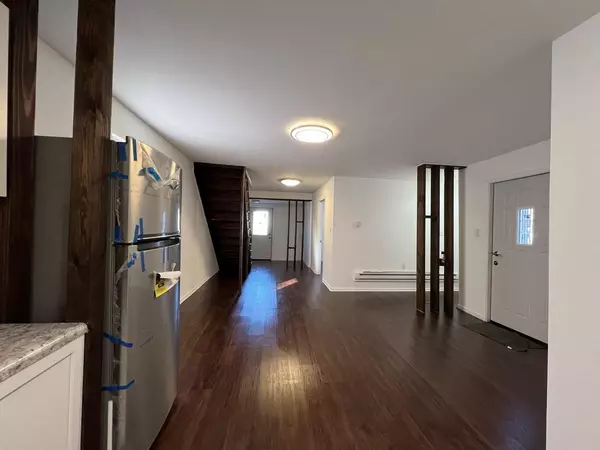 Ashland, WI 54806,306 7th St W