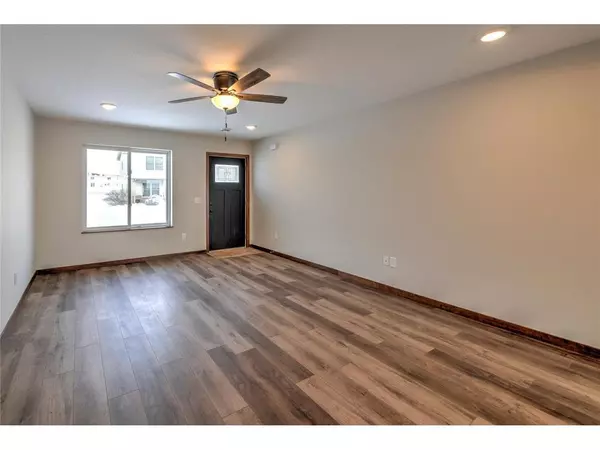 Roberts, WI 54023,419 Sierra Place