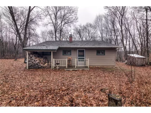 Fairchild, WI 54741,N14602 Crave Rd