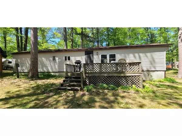 Couderay, WI 54828,7056 N Lakeshore Drive #6