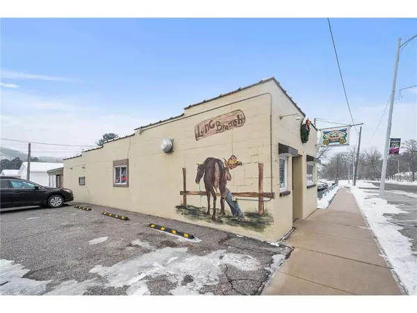 Elmwood, WI 54740,425 W Winter Avenue