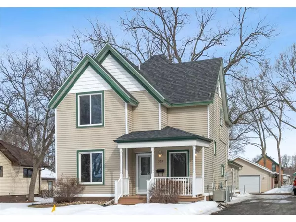 505 E 2nd Street, New Richmond, WI 54017