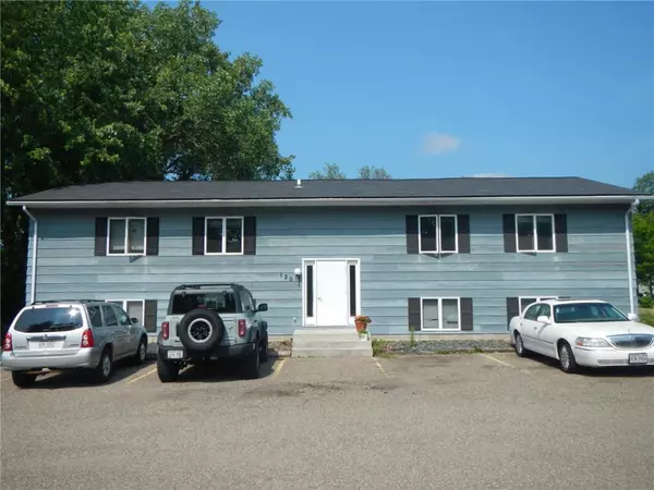 120 Emory Drive, River Falls, WI 54022