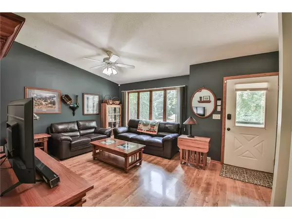 Osceola, WI 54020,872 250th Street