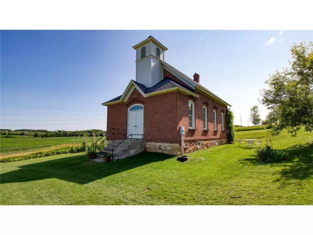 Elmwood, WI 54761,W1297 450th Avenue