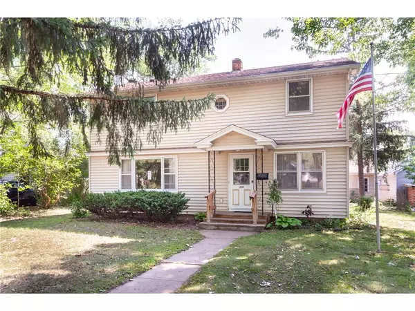 316 N Pearl Street, River Falls, WI 54022