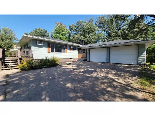 606 College Street, Spooner, WI 54801