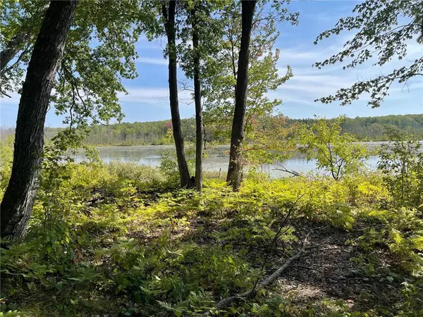 3 Edgewood Drive, Stone Lake, WI 54876