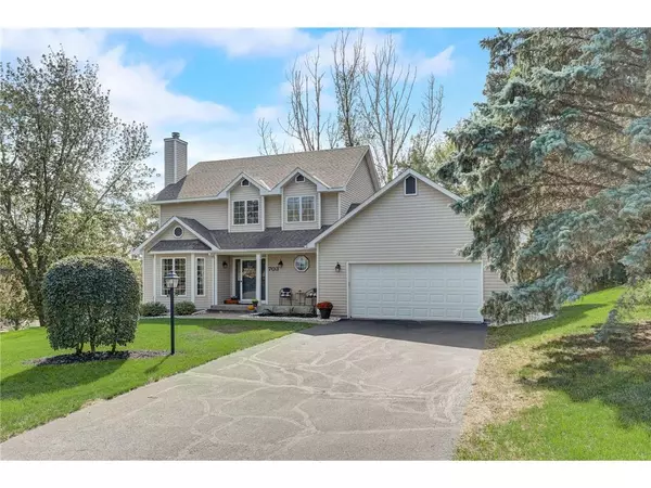 703 Woodcrest Drive,  Hudson,  WI 54016