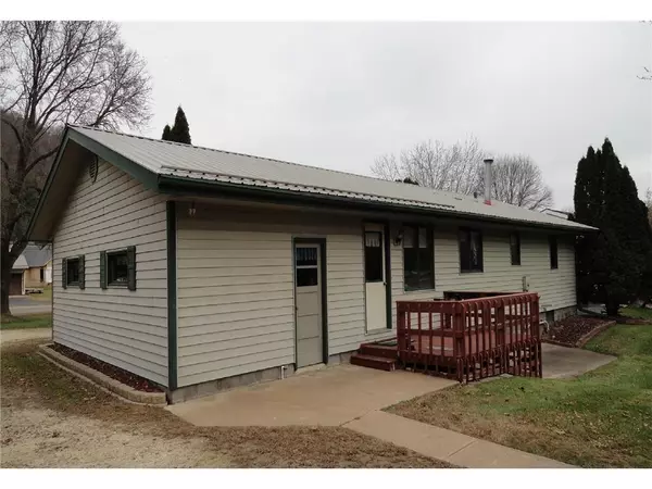 Elmwood, WI 54740,1027 W Winter Avenue