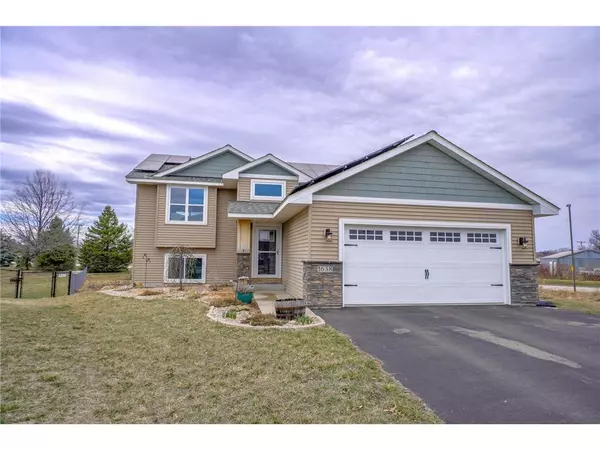 1638 Morning Glory Drive,  River Falls,  WI 54022