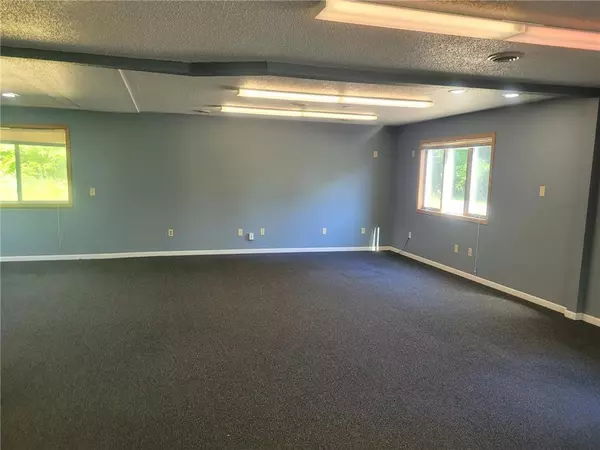 Saint Croix Falls, WI 54024,815 E US Hwy 8