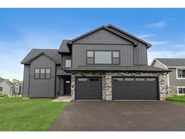 255 Eagle Ridge Drive, Roberts, WI 54023