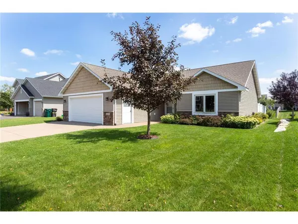 River Falls, WI 54022,3274 Sussex Street