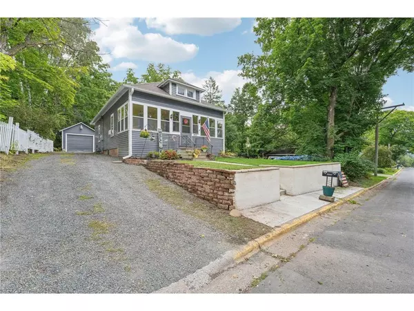 600 N Adams Street, Saint Croix Falls, WI 54024