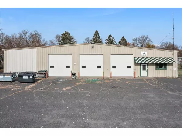 Osceola, WI 54020,301 South Avenue
