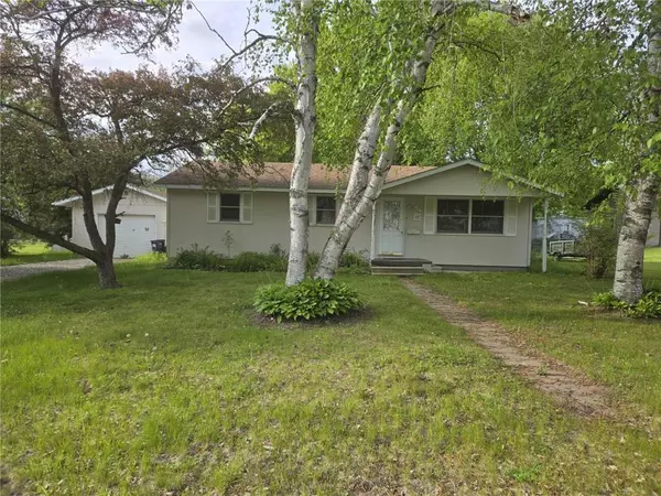 Elmwood, WI 54740,514 W Pierce Avenue