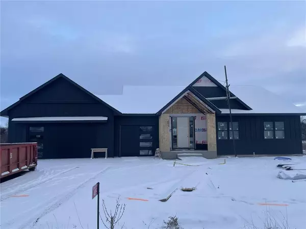 415 Moelter Lane, Hudson, WI 54016