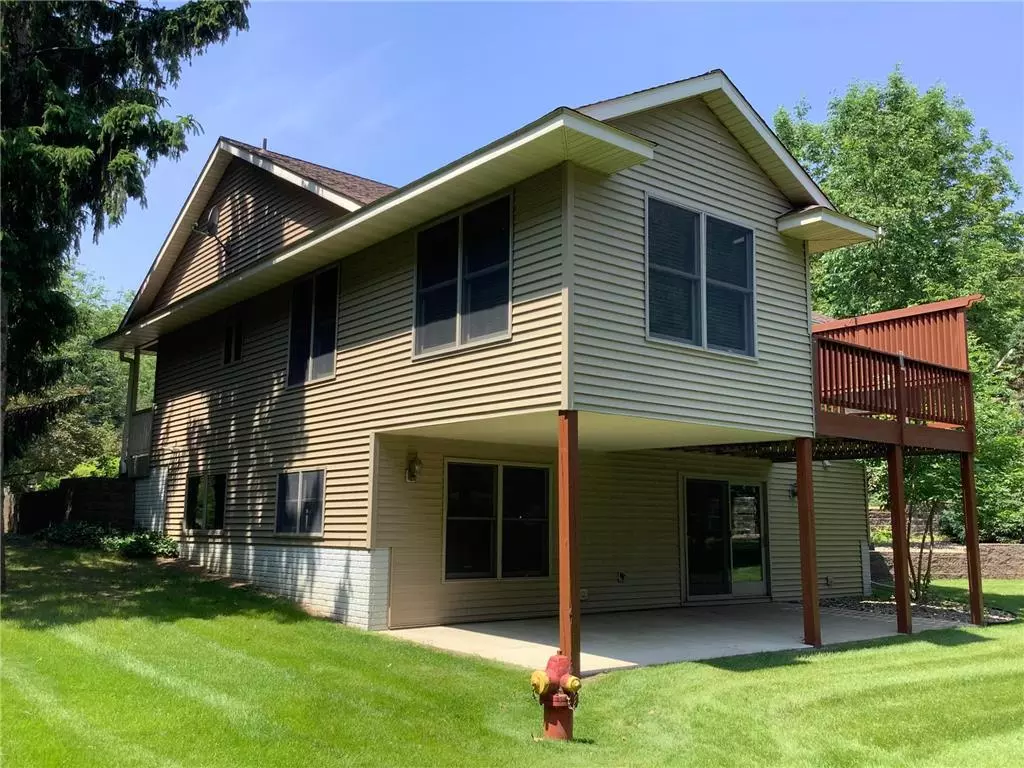 River Falls, WI 54022,1382 Riverside Drive #1382