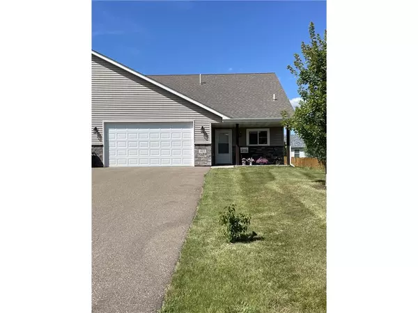 403 E Cheyenne Street, Roberts, WI 54023