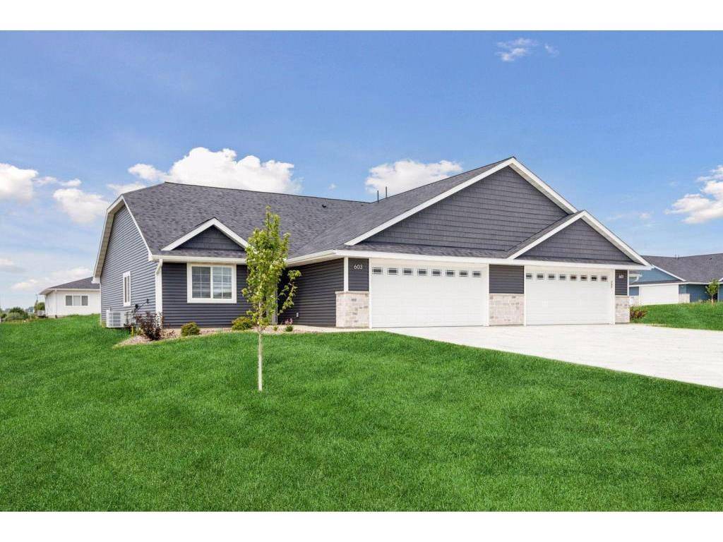605 Field Point Street, Roberts, WI 54023