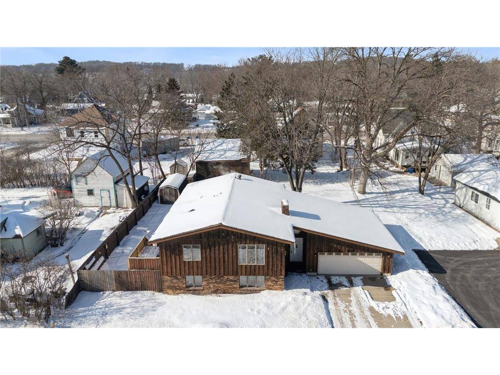 Osceola, WI 54020,603 Chieftain Street
