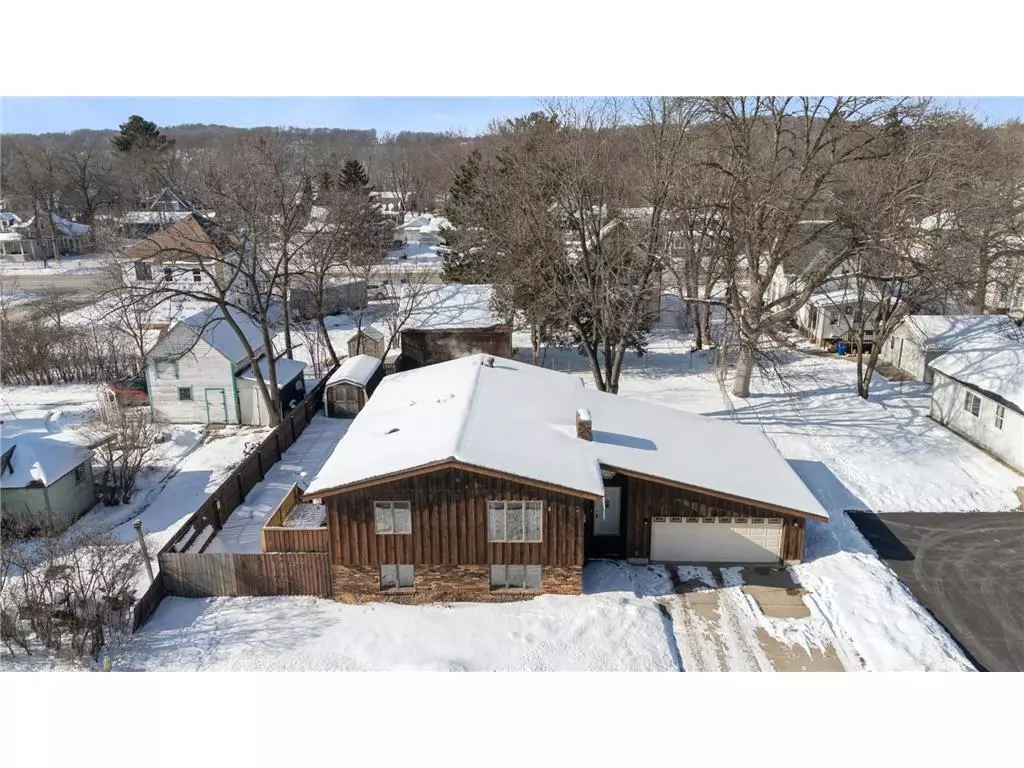 Osceola, WI 54020,603 Chieftain Street