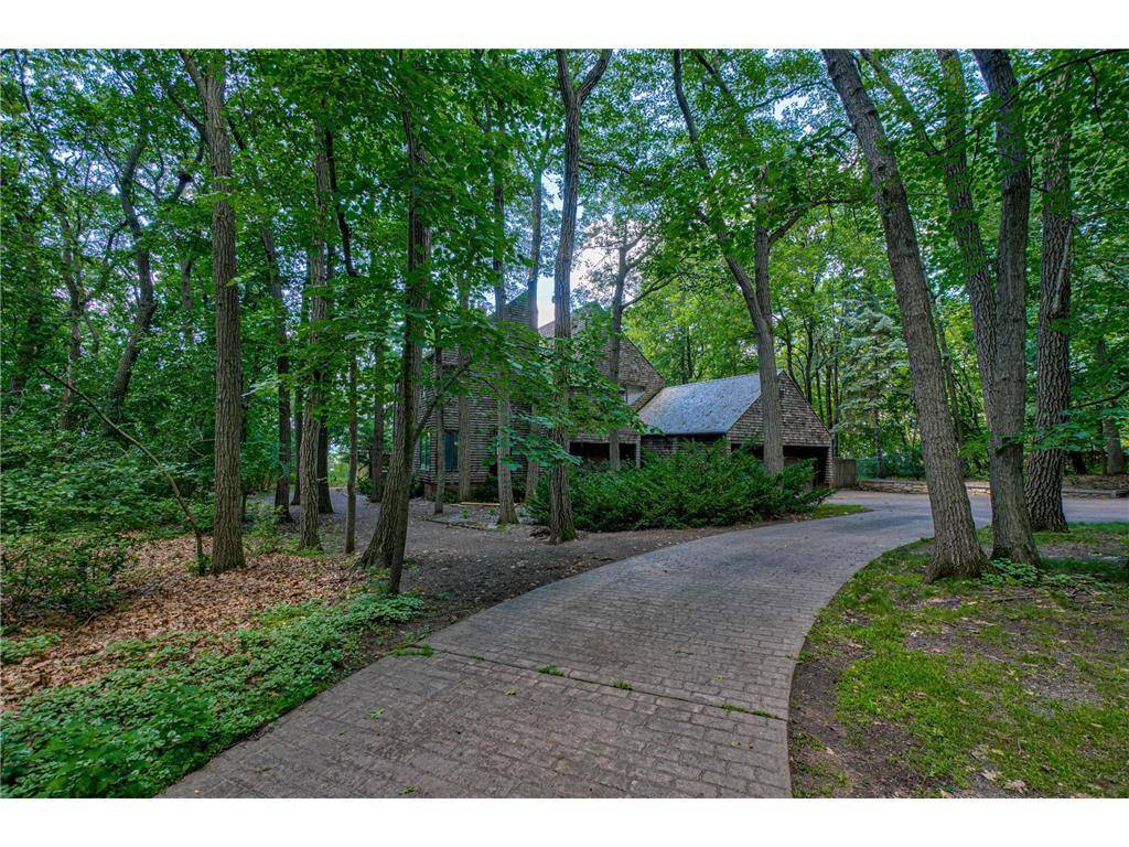 210 Sommers Landing Road, Hudson, WI 54016
