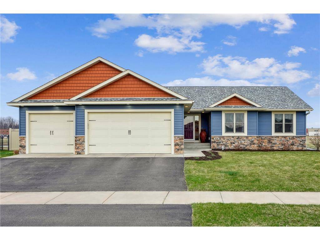 836 Brentwood Circle, River Falls, WI 54022