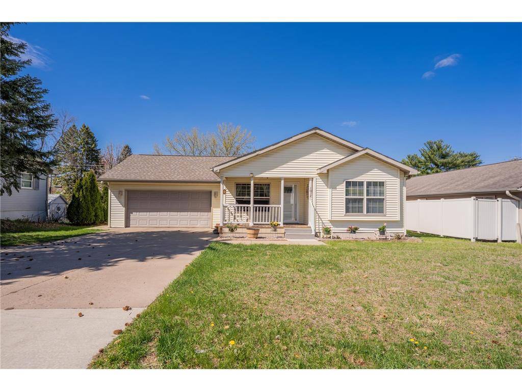 1012 Bartlett Avenue, Altoona, WI 54720
