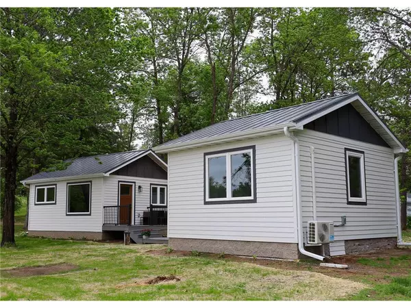 Luck, WI 54853,11445 State Hwy 48