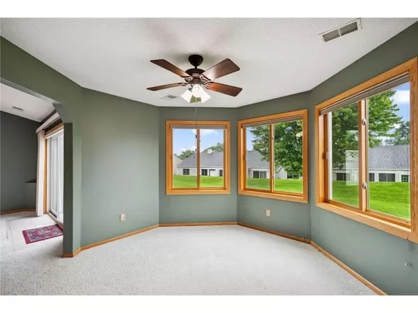 Saint Paul, MN 55125,6763 Jenny Lane