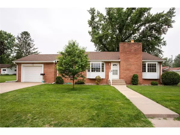 Prescott, WI 54021,275 Court Street