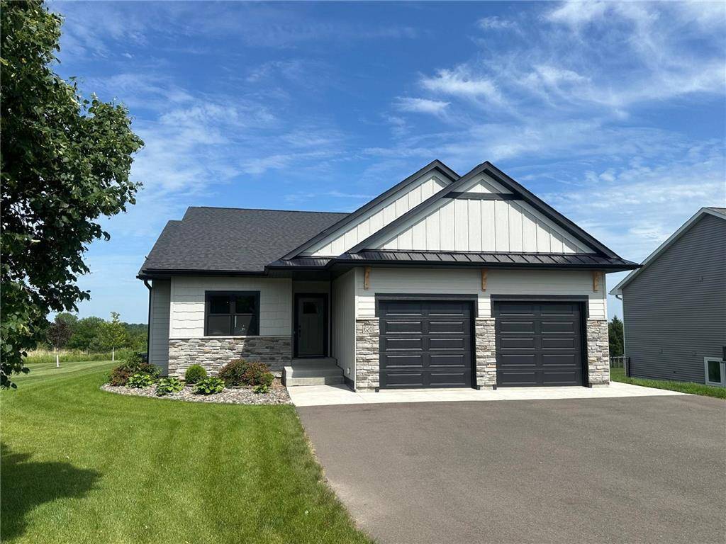 620 Doar Drive, New Richmond, WI 54017