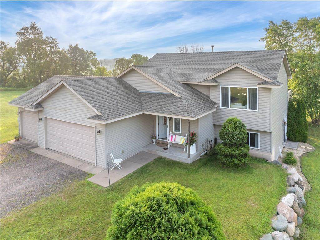 919 189th Avenue, New Richmond, WI 54017