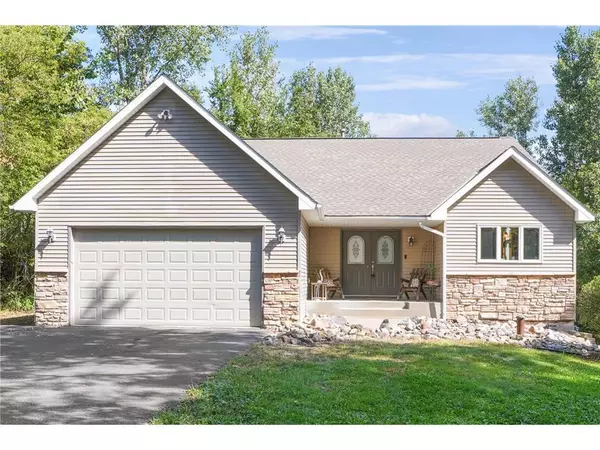 662 Hillary Farm Road, Hudson, WI 54016