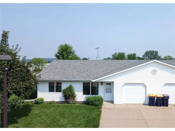 580 Burton Circle, Ellsworth, WI 54011