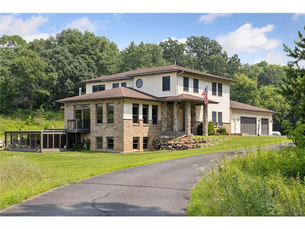 River Falls, WI 54022,241A Glen Circle