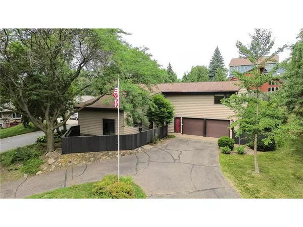 River Falls, WI 54022,1209 Golf View Drive
