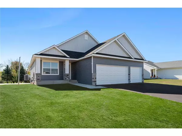 2101 Pleasant Drive, Prescott, WI 54021