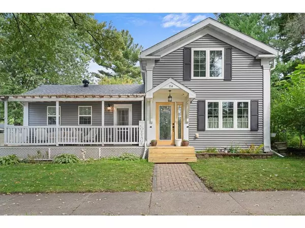 714 8th Street, Hudson, WI 54016