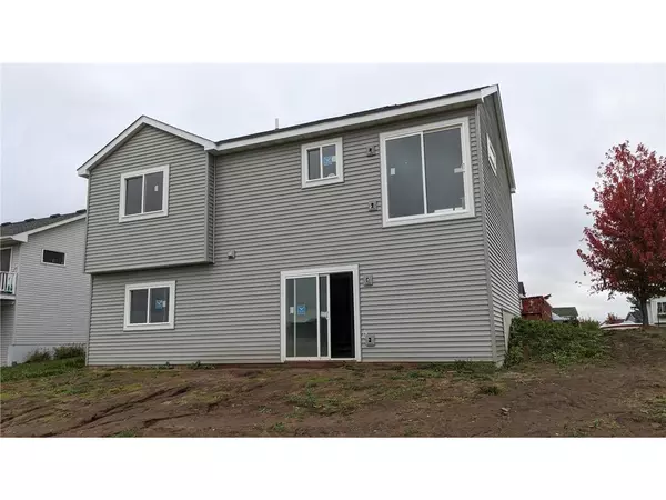 Osceola, WI 54020,1220 Corey Court