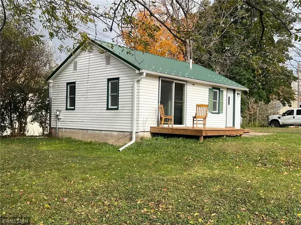 307 S 4th Street, Luck, WI 54853