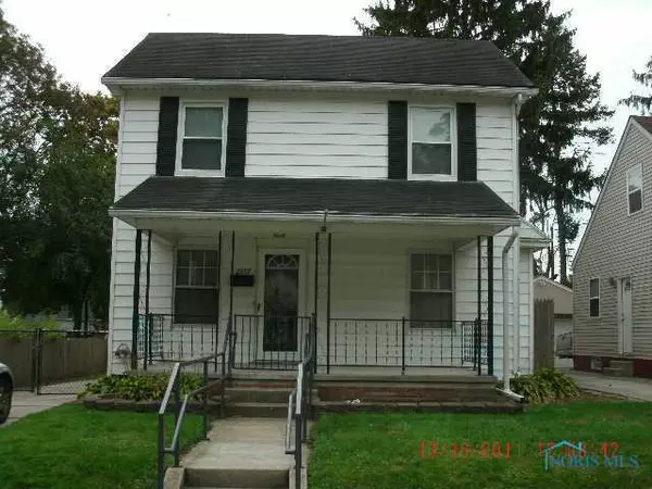 2137 Mansfield, Toledo, OH 43613