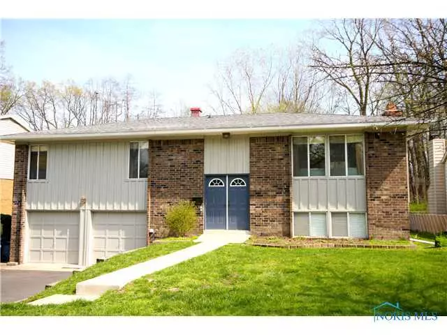 Sylvania, OH 43560,3718 FAIRWOOD DR