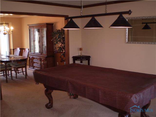 Sylvania, OH 43560,8003 Ivywood