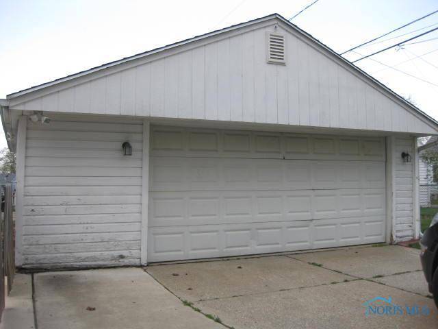 Toledo, OH 43613,2727 BOXWOOD