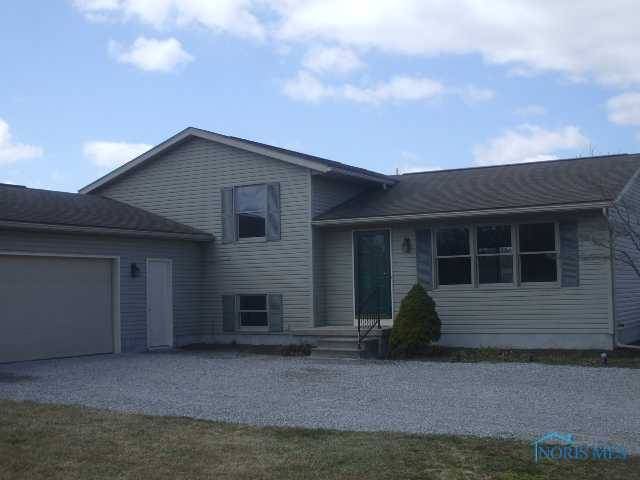 5926 Berkey Southern RD, Whitehouse, OH 43571