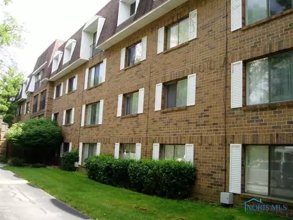 4343 W BANCROFT #4A, Ottawa Hills, OH 43615